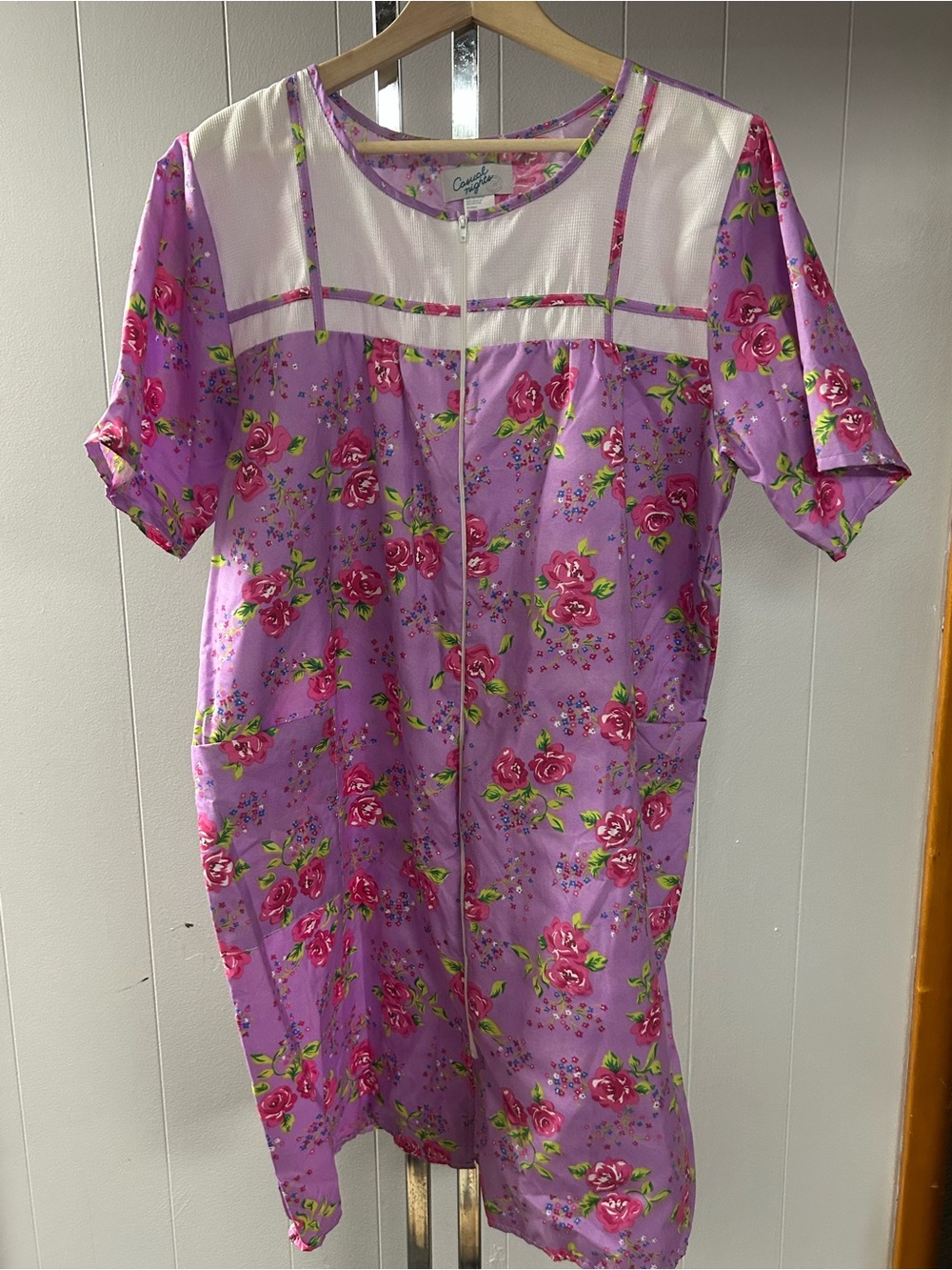 Casual Nights Moo Moo Floral Zip-Front Nightgown Vintage XL